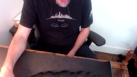 lreed090 online show from 05/13/26, 07:55
