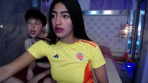 lu_vale online show from 04/22/26, 12:18