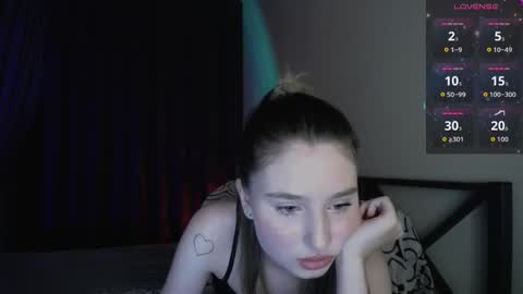 Lua online show from 09/23/25, 04:32