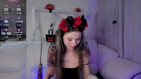 Lua online show from 10/27/25, 02:10