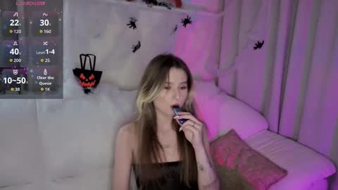 Lua online show from 11/01/25, 08:33