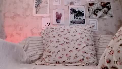 Snapshot of luafynova chatting on 03/21/26, 04:50 Ida online show from 03/21/26, 04:50