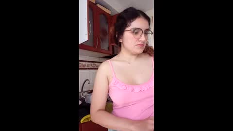 Snapshot of luana363 chatting on 04/18/26, 06:12 luana363 online show from 04/18/26, 06:12