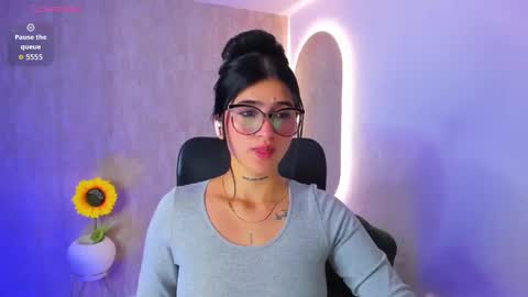 Luana online show from 10/02/25, 12:01