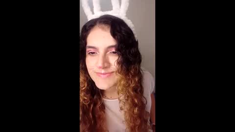 Snapshot of luanapowerful chatting on 03/15/26, 10:05 luanapowerful online show from 03/15/26, 10:05