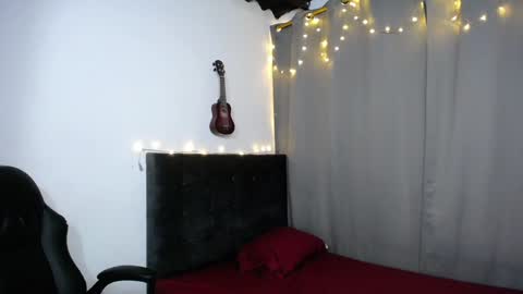 lUAN online show from 01/09/25, 02:51