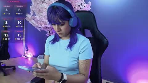 Luan online show from 11/28/25, 01:47