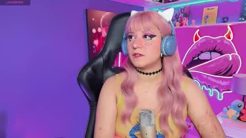 Snapshot of luaneter chatting on 02/28/26, 01:56 Luan online show from 02/28/26, 01:56