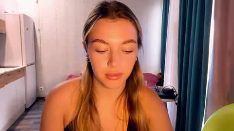 Snapshot of luannamedel chatting on 07/04/26, 11:16 Kary online show from 07/04/26, 11:16