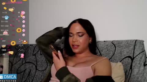 luara_ online show from 02/25/25, 06:53