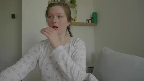 lubimka_lu online show from 04/27/26, 01:20