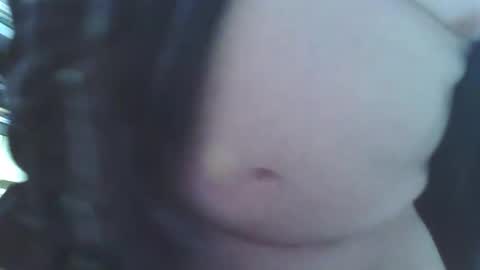 Snapshot of luc5000 chatting on 12/16/25, 10:09 Luc online show from 12/16/25, 10:09