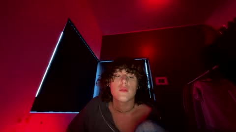 luca20y_ online show from 05/31/26, 09:38