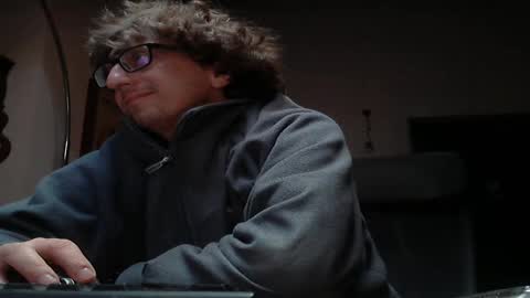 Snapshot of luca78_78 chatting on 01/06/26, 01:26 luca78 online show from 01/06/26, 01:26