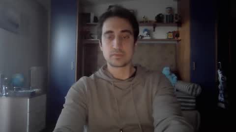 Snapshot of luca_f4 chatting on 10/29/25, 03:47 Luca online show from 10/29/25, 03:47