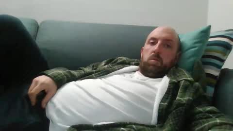 Snapshot of lucabeech88 chatting on 11/09/25, 07:12 Luca online show from 11/09/25, 07:12