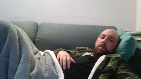 Snapshot of lucabeech88 chatting on 12/19/25, 07:43 Luca online show from 12/19/25, 07:43