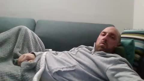 Snapshot of lucabeech88 chatting on 01/12/26, 08:25 Luca online show from 01/12/26, 08:25