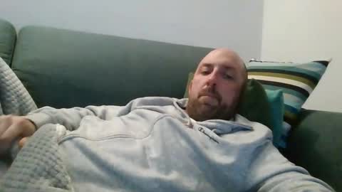 Snapshot of lucabeech88 chatting on 01/15/26, 08:01 Luca online show from 01/15/26, 08:01