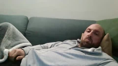 Snapshot of lucabeech88 chatting on 02/25/26, 08:07 Luca online show from 02/25/26, 08:07