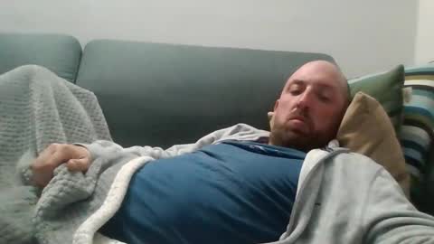 Snapshot of lucabeech88 chatting on 03/15/26, 07:42 Luca online show from 03/15/26, 07:42