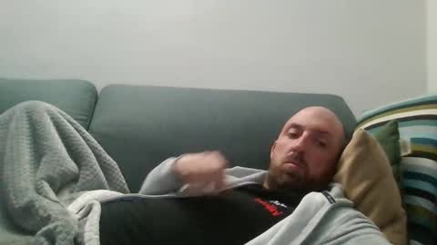 Snapshot of lucabeech88 chatting on 03/17/26, 07:06 Luca online show from 03/17/26, 07:06