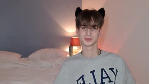 Snapshot of lucacharm chatting on 01/09/25, 09:16 lucacharm online show from 01/09/25, 09:16