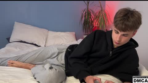 Snapshot of lucacharm chatting on 04/03/26, 03:48 lucacharm online show from 04/03/26, 03:48