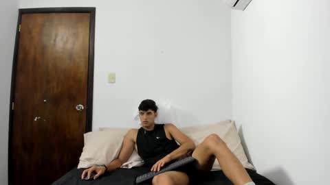 lucacosta19 online show from 02/19/26, 05:09