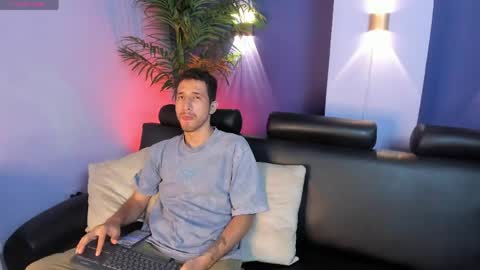 Snapshot of lucas4me chatting on 04/12/26, 03:55 Lucas online show from 04/12/26, 03:55