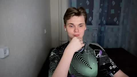 Snapshot of lucas_dany chatting on 12/09/24, 12:19 Lucas Gill online show from 12/09/24, 12:19