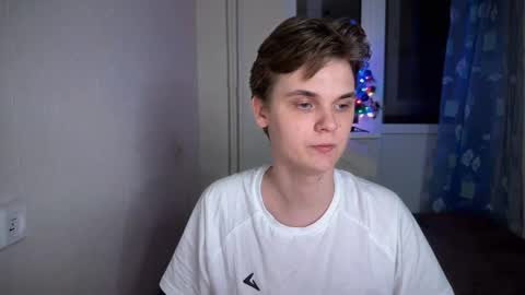 Snapshot of lucas_dany chatting on 12/17/24, 08:21 Lucas Gill online show from 12/17/24, 08:21