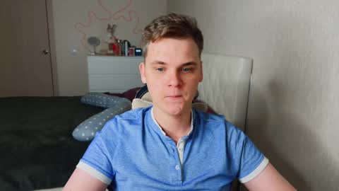 Snapshot of lucas_dany chatting on 11/26/25, 02:23 Lucas Gill online show from 11/26/25, 02:23