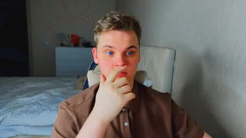 Snapshot of lucas_dany chatting on 01/17/26, 03:33 Lucas Gill online show from 01/17/26, 03:33