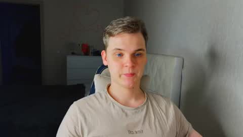 Snapshot of lucas_dany chatting on 01/19/26, 03:21 Lucas Gill online show from 01/19/26, 03:21