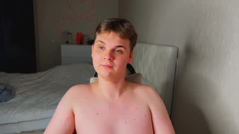 Snapshot of lucas_dany chatting on 02/03/26, 02:53 Lucas Gill online show from 02/03/26, 02:53