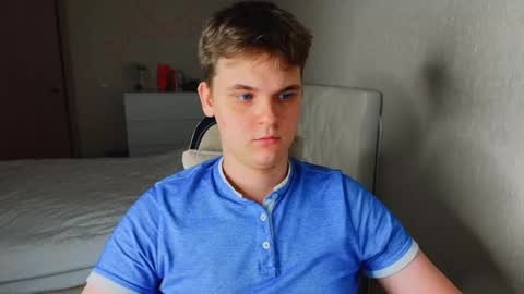 Snapshot of lucas_dany chatting on 02/04/26, 12:11 Lucas Gill online show from 02/04/26, 12:11