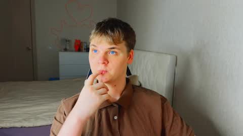 Snapshot of lucas_dany chatting on 02/08/26, 07:12 Lucas Gill online show from 02/08/26, 07:12