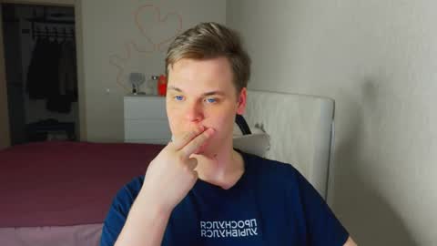 Snapshot of lucas_dany chatting on 03/17/26, 12:59 Lucas Gill online show from 03/17/26, 12:59