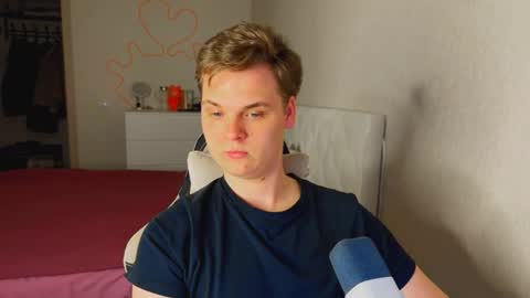 Snapshot of lucas_dany chatting on 03/18/26, 01:53 Lucas Gill online show from 03/18/26, 01:53