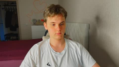 Snapshot of lucas_dany chatting on 03/28/26, 02:44 Lucas Gill online show from 03/28/26, 02:44