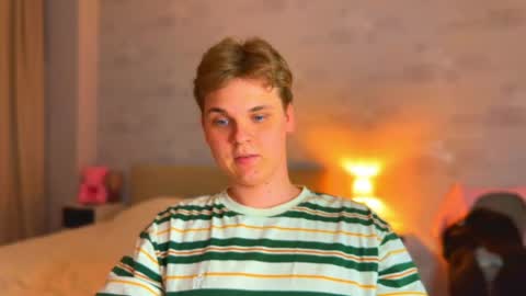 Snapshot of lucas_dany chatting on 04/12/26, 06:57 Lucas Gill online show from 04/12/26, 06:57