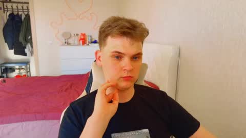 Snapshot of lucas_dany chatting on 05/06/26, 01:16 Lucas Gill online show from 05/06/26, 01:16