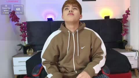 Lucas lovee online show from 06/01/26, 01:02
