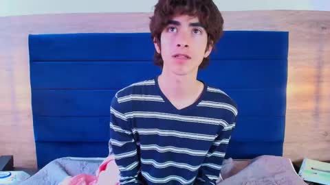 lucas_xo online show from 09/09/25, 07:35