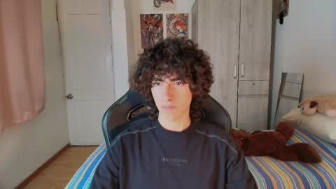 Snapshot of lucas_xo chatting on 03/23/26, 02:15 lucas_xo online show from 03/23/26, 02:15