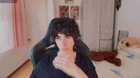 Snapshot of lucas_xo chatting on 03/26/26, 06:24 lucas_xo online show from 03/26/26, 06:24