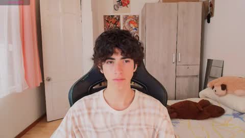 Snapshot of lucas_xo chatting on 03/28/26, 08:08 lucas_xo online show from 03/28/26, 08:08