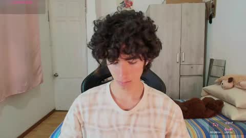Snapshot of lucas_xo chatting on 04/12/26, 05:56 lucas_xo online show from 04/12/26, 05:56