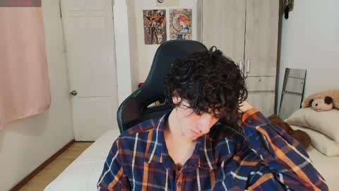 Snapshot of lucas_xo chatting on 04/21/26, 06:09 lucas_xo online show from 04/21/26, 06:09